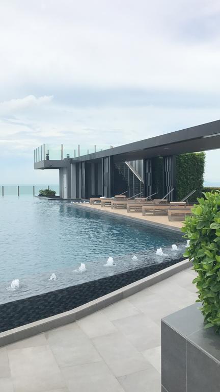 The Base Highfl Seaview Leilighet Pattaya Eksteriør bilde
